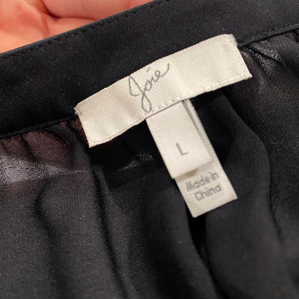 Joie Marru Pleated Silk Blouse in Caviar Black Large - Picture 5 of 6